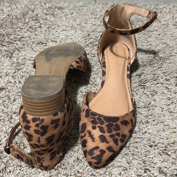 Lane Bryant Brown Leopard Flats with Ankle Straps - Picture 3 of 4